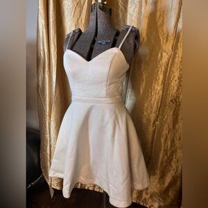 Backless dress with green shift